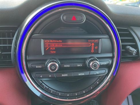 Used 2015 MINI Cooper 4-Door Hardtop FWD image 15