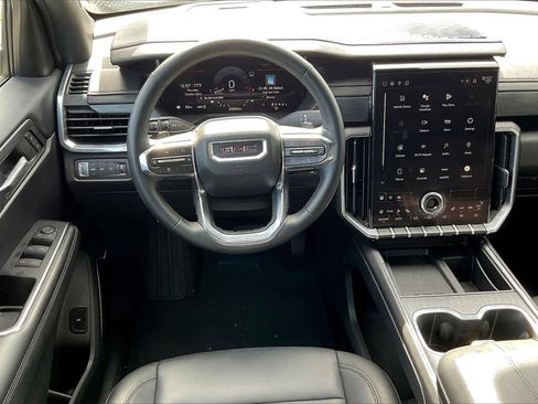 Used 2024 GMC Acadia Elevation image 14