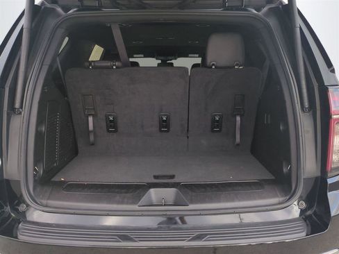 Used 2024 Chevrolet Tahoe LT AWD/4WD image 14