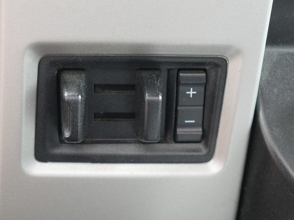 Used 2021 Ford F250 Lariat w/ Lariat Ultimate Package AWD/4WD image 38