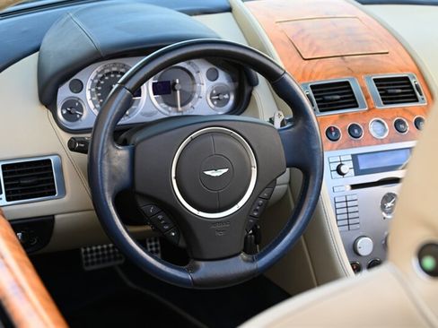Used 2007 Aston Martin DB9 Volante RWD image 40