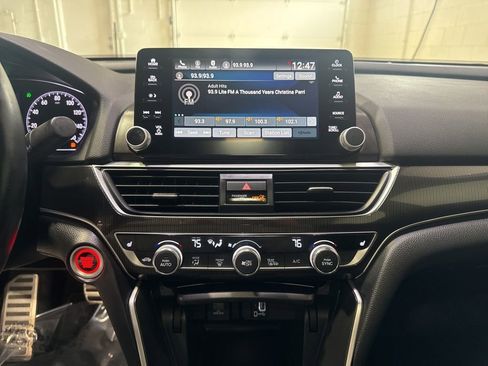 Used 2020 Honda Accord Sport image 17