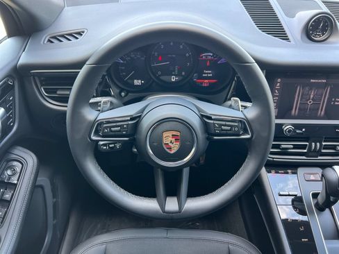 Certified 2026 Porsche Macan AWD/4WD image 16