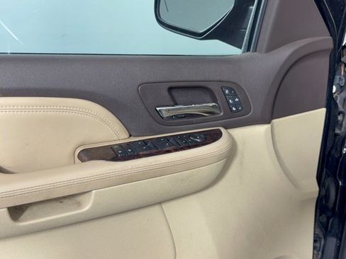 Used 2009 GMC Yukon Denali AWD/4WD image 15