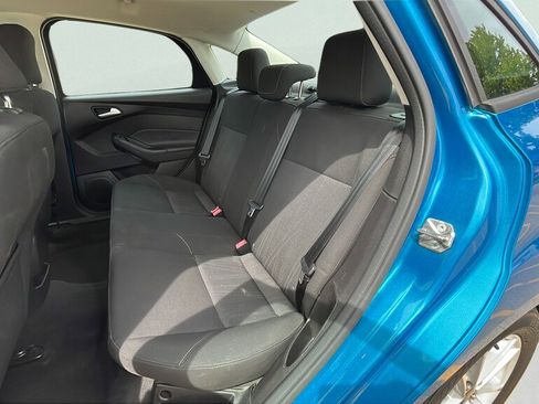 Used 2015 Ford Focus SE FWD image 16