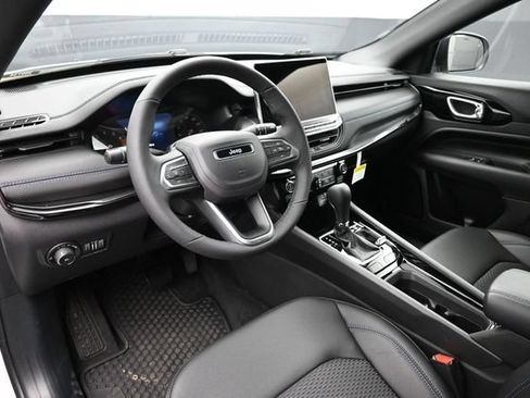New 2026 Jeep Compass Latitude AWD/4WD image 11