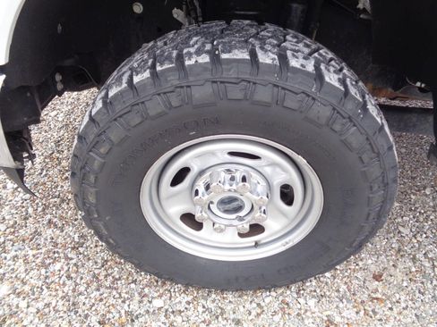 Used 2024 Ford F250 XL w/ XL Off-Road Package image 25