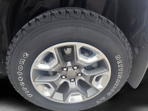 Used 2019 Jeep Cherokee Trailhawk image 35