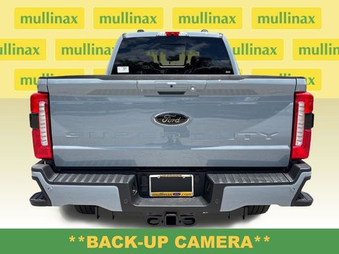 New 2026 Ford F250 Lariat w/ Black Appearance Package AWD/4WD image 9