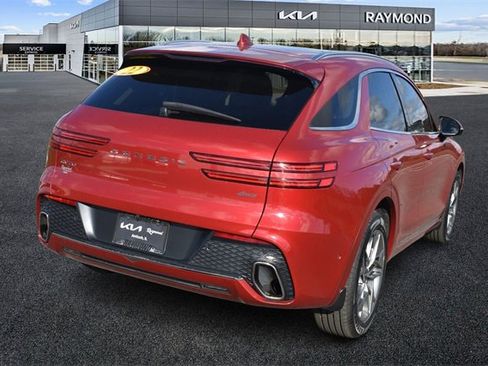 Used 2022 Genesis GV70 2.5T w/ Advanced Package image 3