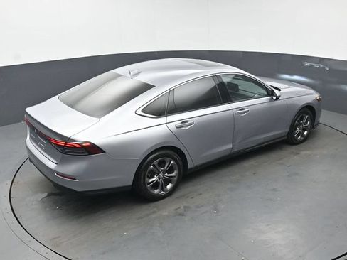 Used 2023 Honda Accord EX image 37