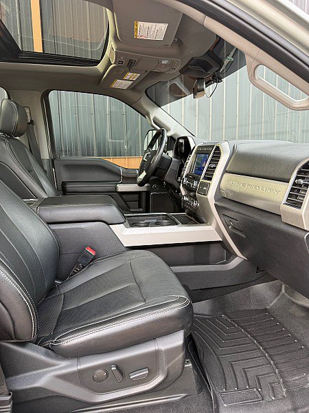 Used 2020 Ford F350 Lariat w/ Lariat Ultimate Package AWD/4WD image 8
