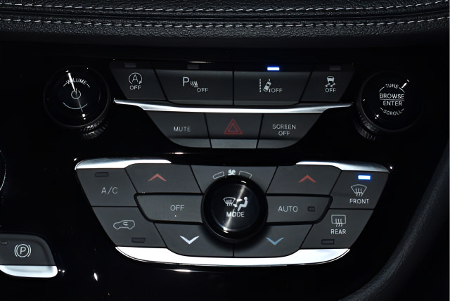 New 2026 Chrysler Pacifica Select w/ S Appearance Package FWD image 17
