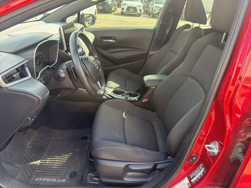 Used 2023 Toyota Corolla SE image 4