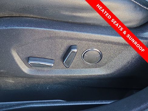 Used 2019 Ford Edge ST w/ Convenience Package image 14