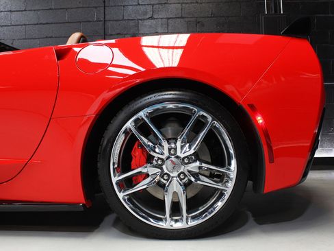 Used 2019 Chevrolet Corvette Stingray Convertible w/ 2LT Preferred Equipment Group image 10