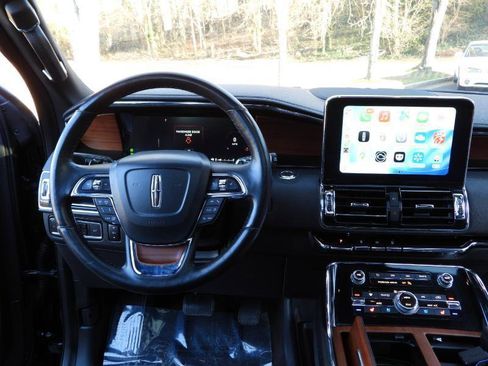 Used 2020 Lincoln Navigator Reserve w/ Equipment Group 208A Reserve image 43