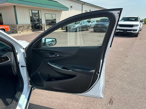 Used 2024 Chevrolet Malibu LT FWD image 28