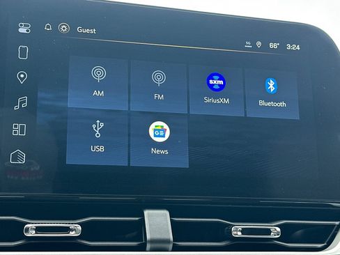 New 2026 Chevrolet Equinox LT w/ Convenience Package II FWD image 21