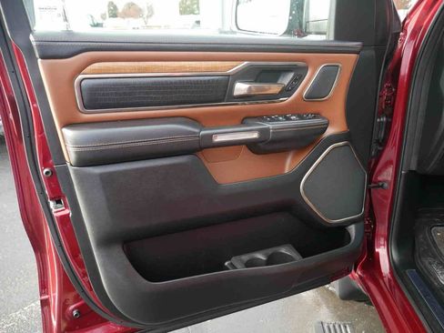 Used 2019 RAM 1500 Limited image 32