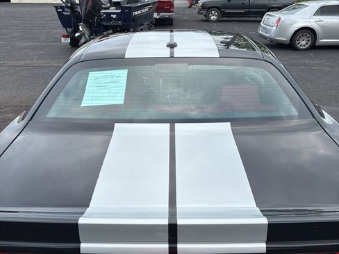 Used 2014 Dodge Challenger SRT8 w/ Harman/Kardon Audio Group RWD image 10