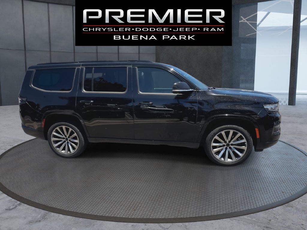 Used 2022 Jeep Grand Wagoneer Series II w/ Convenience Group III AWD/4WD image 10