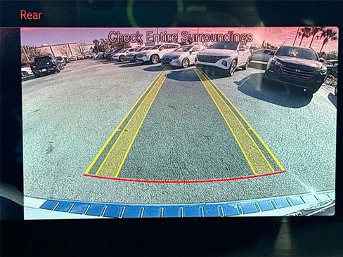 Used 2020 Mercedes-Benz GLE 350 w/ Premium Package image 15