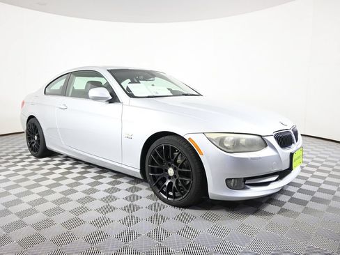 Used 2011 BMW 328i xDrive Coupe AWD/4WD image 9