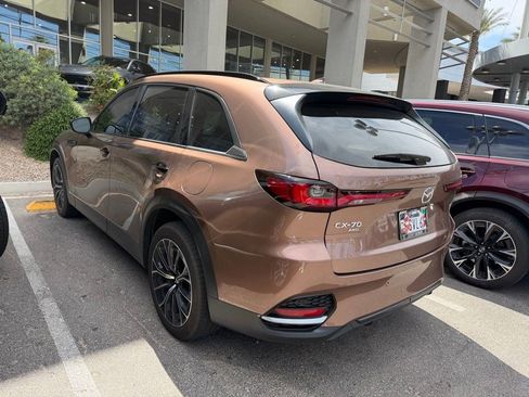 Used 2025 MAZDA CX-70 Plug-In Hybrid w/ Premium Pkg image 3