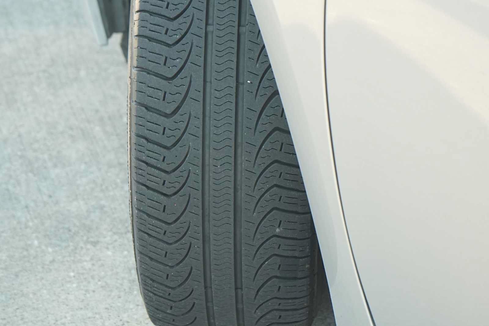 Used 2014 Toyota Corolla LE FWD image 29