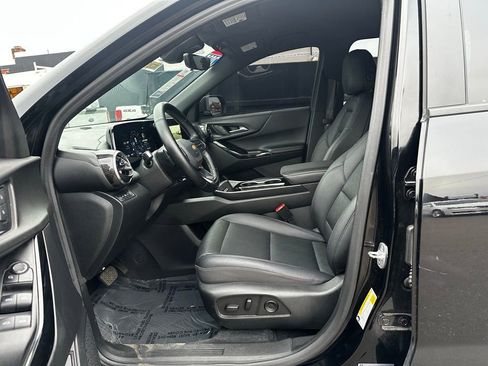 Used 2025 Chevrolet Equinox LT w/ Convenience Package II image 17