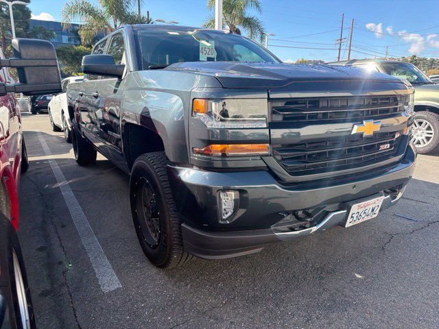 Used 2018 Chevrolet Silverado 1500 LT w/ All Star Edition AWD/4WD image 3