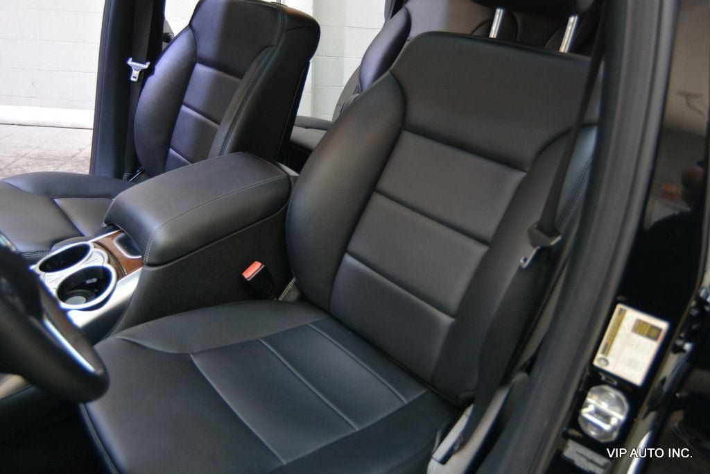 Used 2012 Mercedes-Benz R 350 BlueTEC 4MATIC image 16