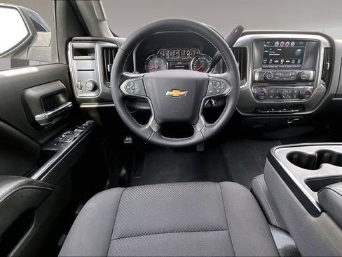 Used 2018 Chevrolet Silverado 1500 LT w/ All Star Edition RWD image 8