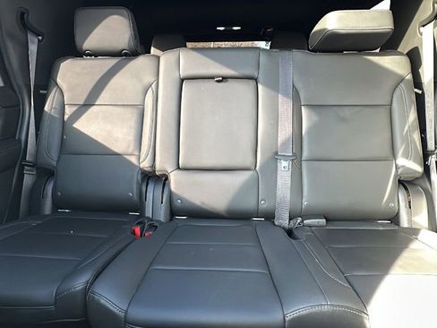 Used 2021 Chevrolet Tahoe Z71 w/ Z71 Signature Package image 25