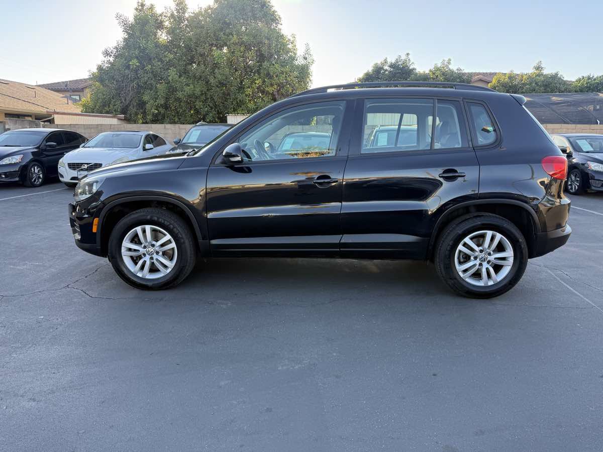 Used 2016 Volkswagen Tiguan S FWD image 11