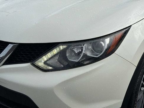Used 2017 Nissan Rogue Sport SL FWD image 9