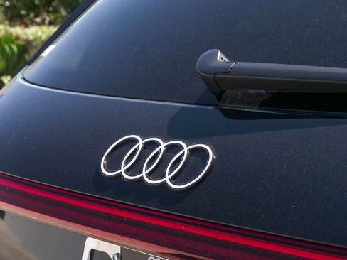 Certified 2025 Audi Q5 Premium w/ Premium Plus AWD/4WD image 11