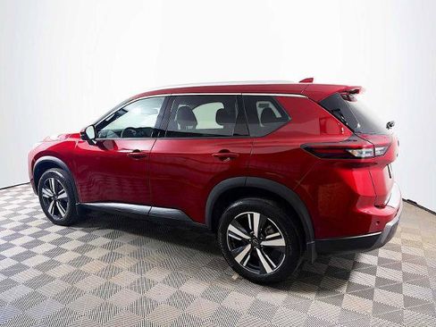 Certified 2025 Nissan Rogue SL AWD/4WD image 6