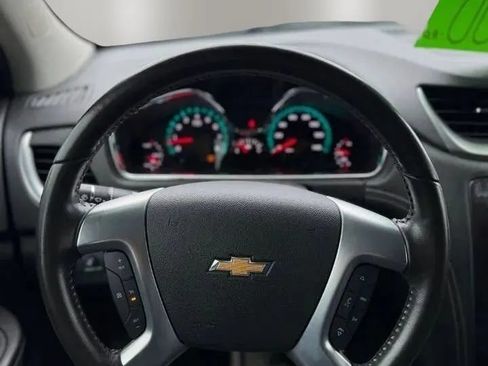 Used 2017 Chevrolet Traverse LT w/ Style and Technology Package AWD/4WD image 13