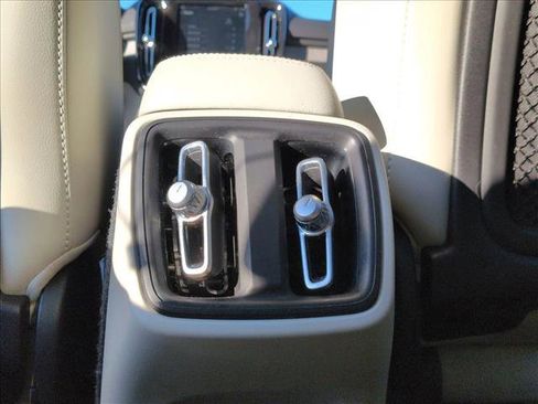 Used 2023 Volvo XC40 B4 Plus w/ Driver Assist Package image 18