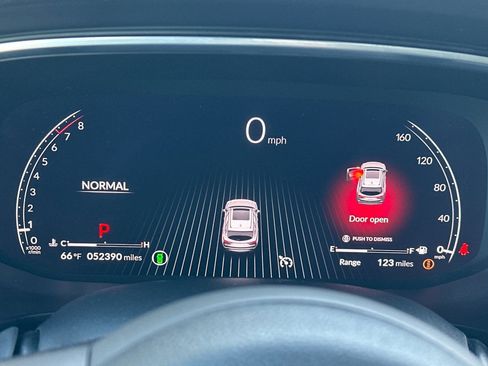 Certified 2023 Acura MDX SH-AWD w/ Advance Package image 35