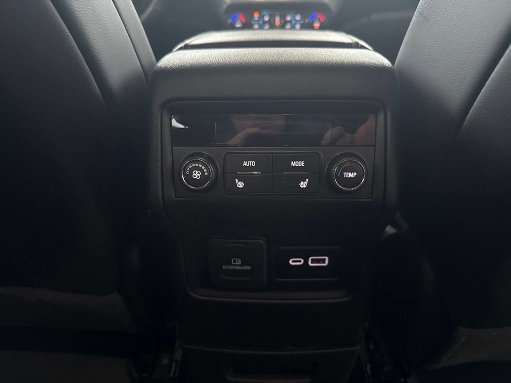 Used 2022 GMC Acadia SLT w/ Preferred Package FWD image 43