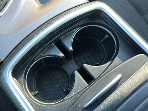 Used 2023 Dodge Charger SXT image 34