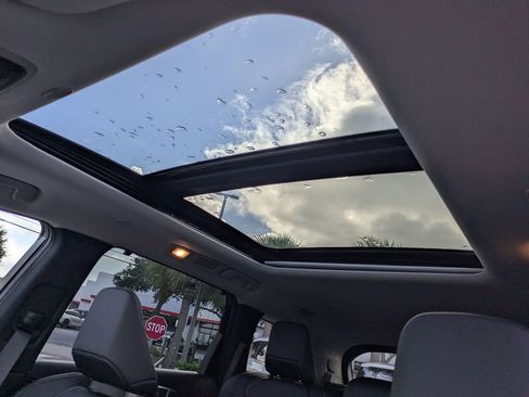 New 2026 INFINITI QX60 Luxe w/ Family Package image 24