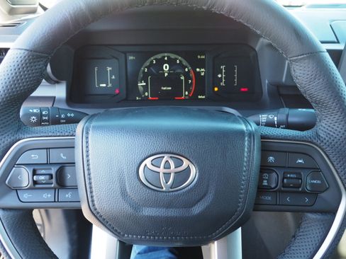 New 2025 Toyota Tacoma SR5 image 12