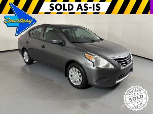 Used 2016 Nissan Versa S image 1