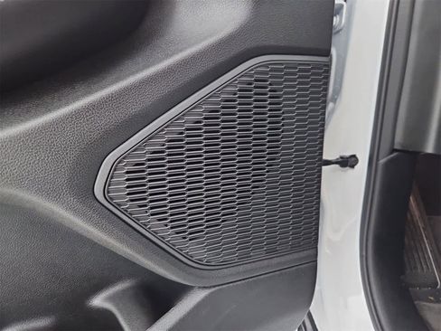 Used 2023 Jeep Grand Cherokee Limited image 32