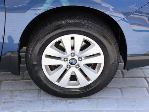 Used 2019 Subaru Outback 2.5i Premium AWD/4WD image 41