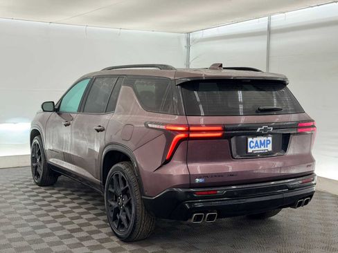 Used 2024 Chevrolet Traverse RS image 4